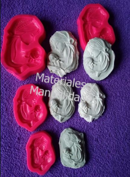 Molde flexible virgen o mamá con bebé para pasta fondant porcelana fría 